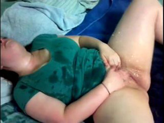 chubby girl squirts over and over
