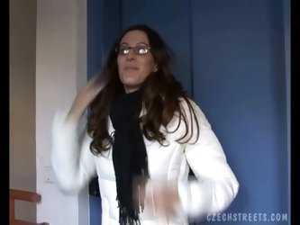 Nerdy Czech brunette with peachy tits gives yum-yum blowjob