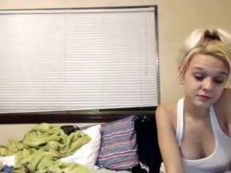 Two gorgeous blonde teens make some nasty lesbian webcam porn, sharing kisses and licking one another's pussy before having a joint masturbation 